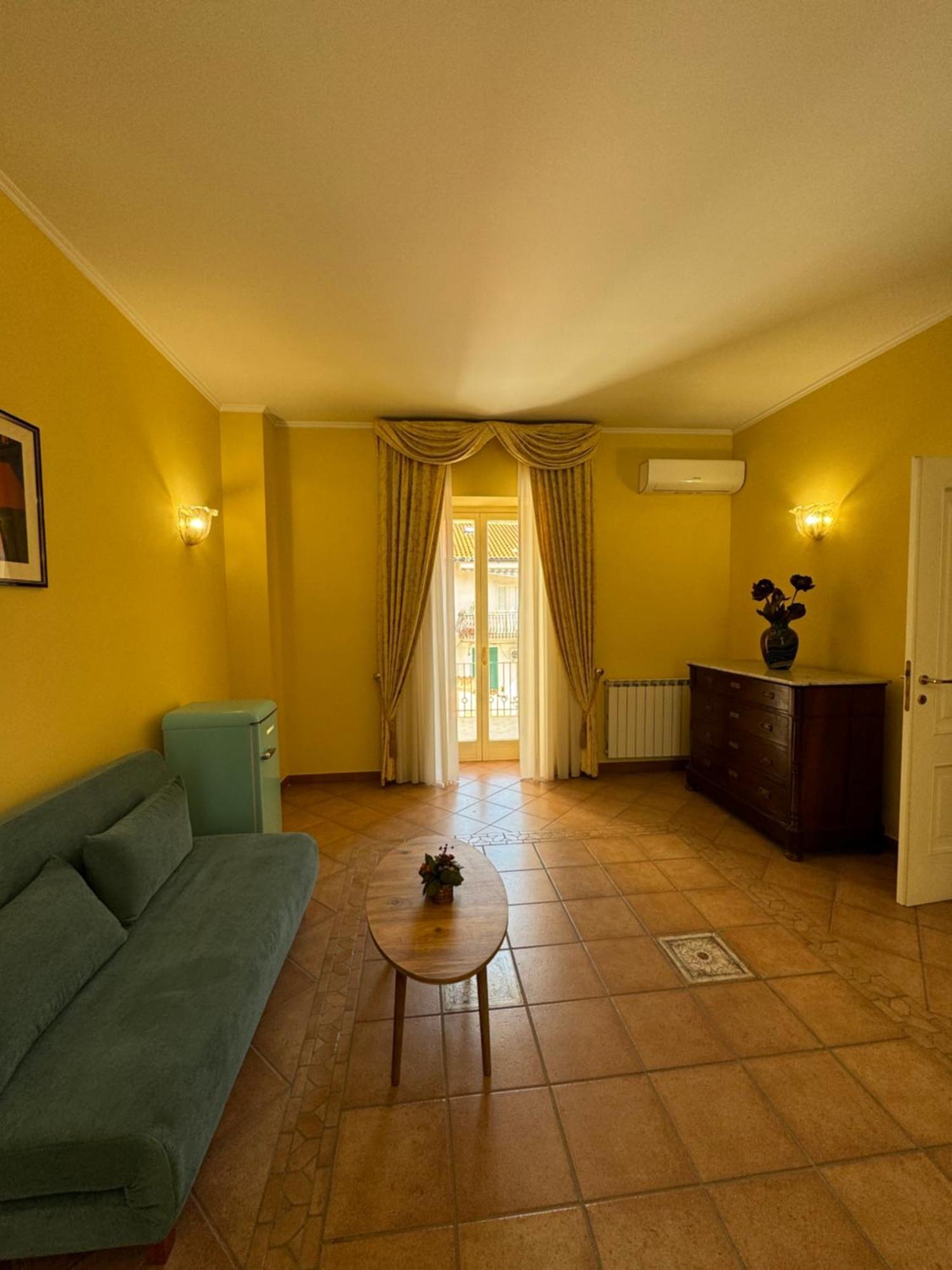 Casa Pepe - Fondi Vertice Rooms Ngoại thất bức ảnh