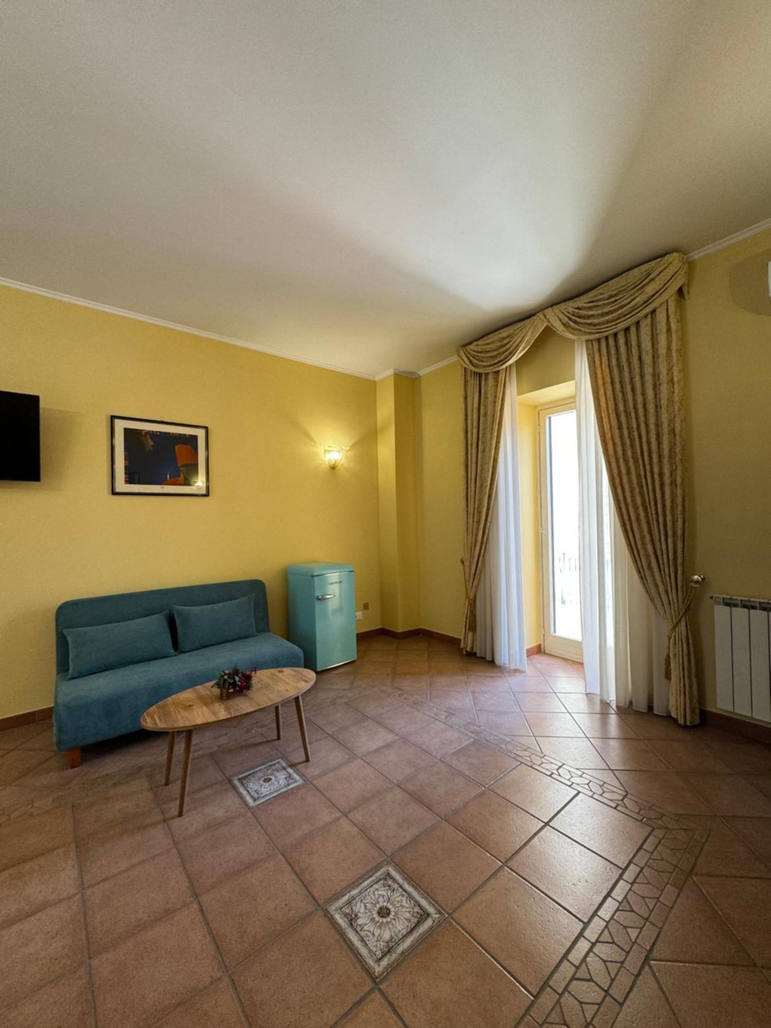 Casa Pepe - Fondi Vertice Rooms Ngoại thất bức ảnh